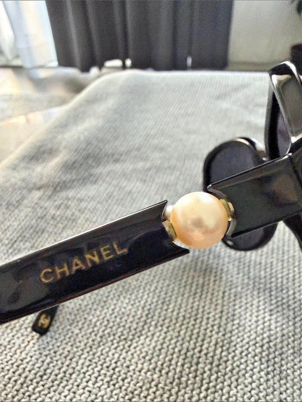 CHANEL Pearl Accent Round Sunglasses Black - Picture 5 of 9